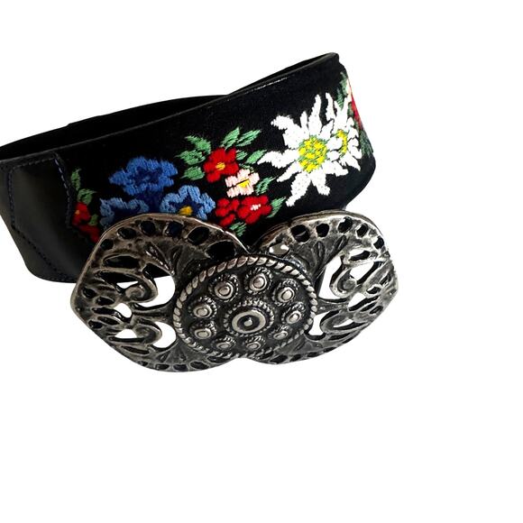Echt Leder Genuine Leather Floral Embroidered Belt with Silver Tone Buckle - Picture 1 of 4
